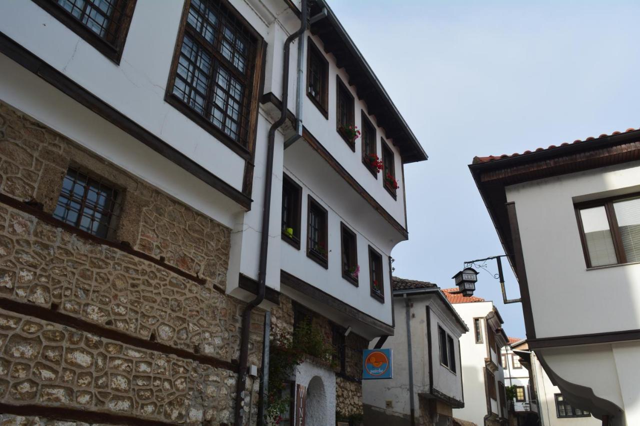 Patche Residence - A Wine Cellar Hideaway In The Historic Home Of Revolutionary Metodi Patche Охрид Екстериор снимка