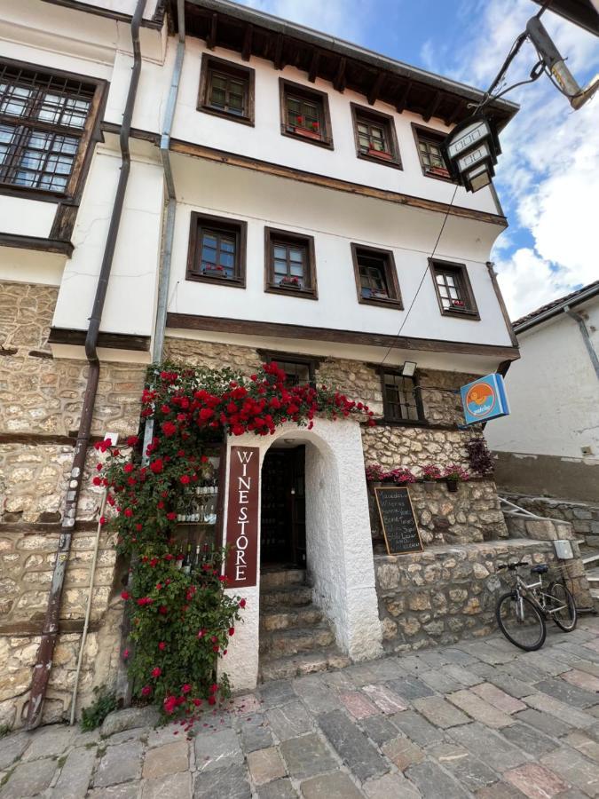 Patche Residence - A Wine Cellar Hideaway In The Historic Home Of Revolutionary Metodi Patche Охрид Екстериор снимка